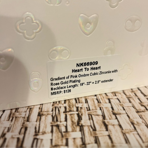 🐾 Heart To Heart 🐾 - Picture 3 of 3